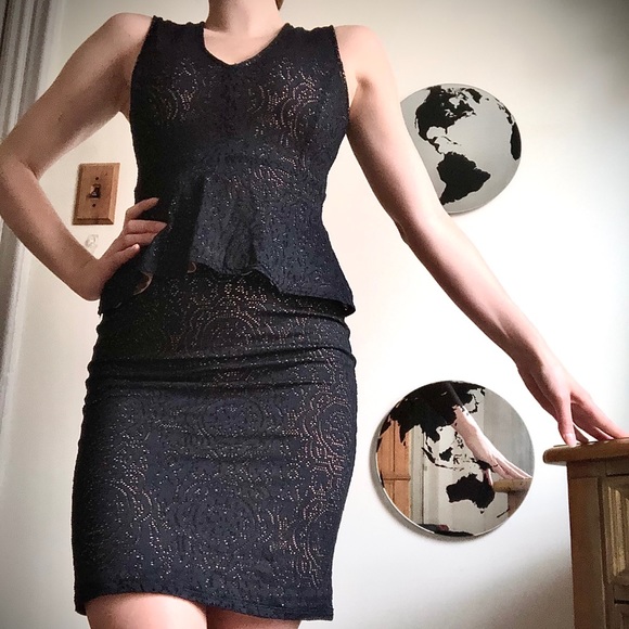 Dress - Picture 3 of 3